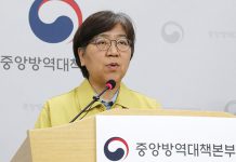 방역당국 “마스크 없이 음식섭취·대화 ‘음식점’ 주의 필요”